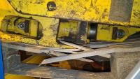 Top Drive Link Tilt, Hydraulic, Varco - Used - UL07426 - Quipbase.com - 20250803_190139.jpg
