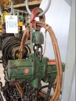 Hoist, Chain, Air, 6 Te SWL - J.D. Neuhaus - UL06663 - Quipbase.com - 1028AS-3_drqtqn_1.jpg