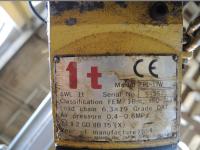 Hoist, Chain, Air, 1 Te SWL - ENDO - UL06643 - Quipbase.com - 1026AS-7_xaea2z.jpg