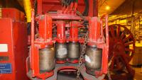 Iron Roughneck, Aker M.H. Mod. 4160 - Portable - UL05677 - Quipbase.com - DSCF9258.JPG